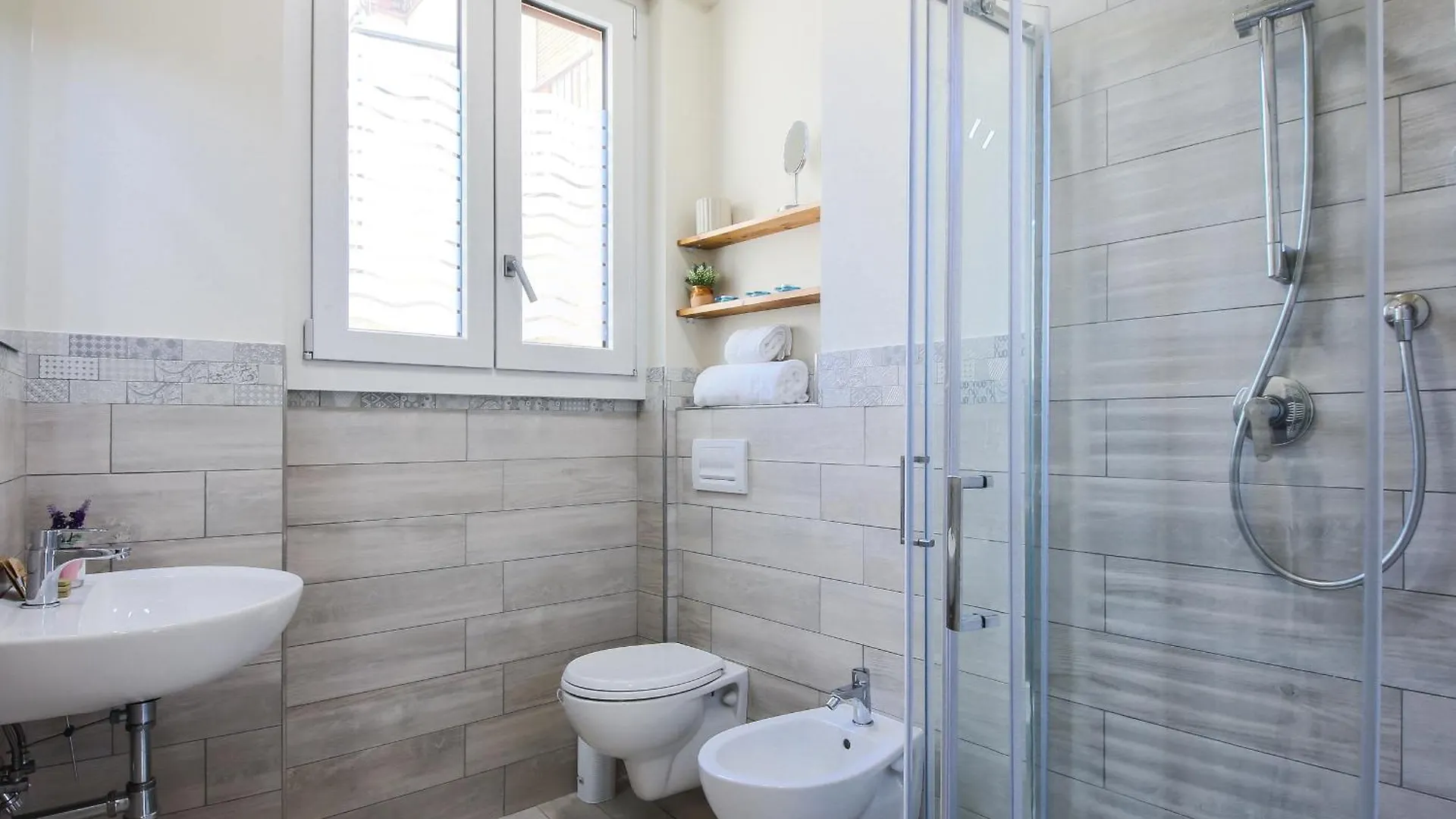 Apartments Florence - Rosselli 3Bdr With Balcony